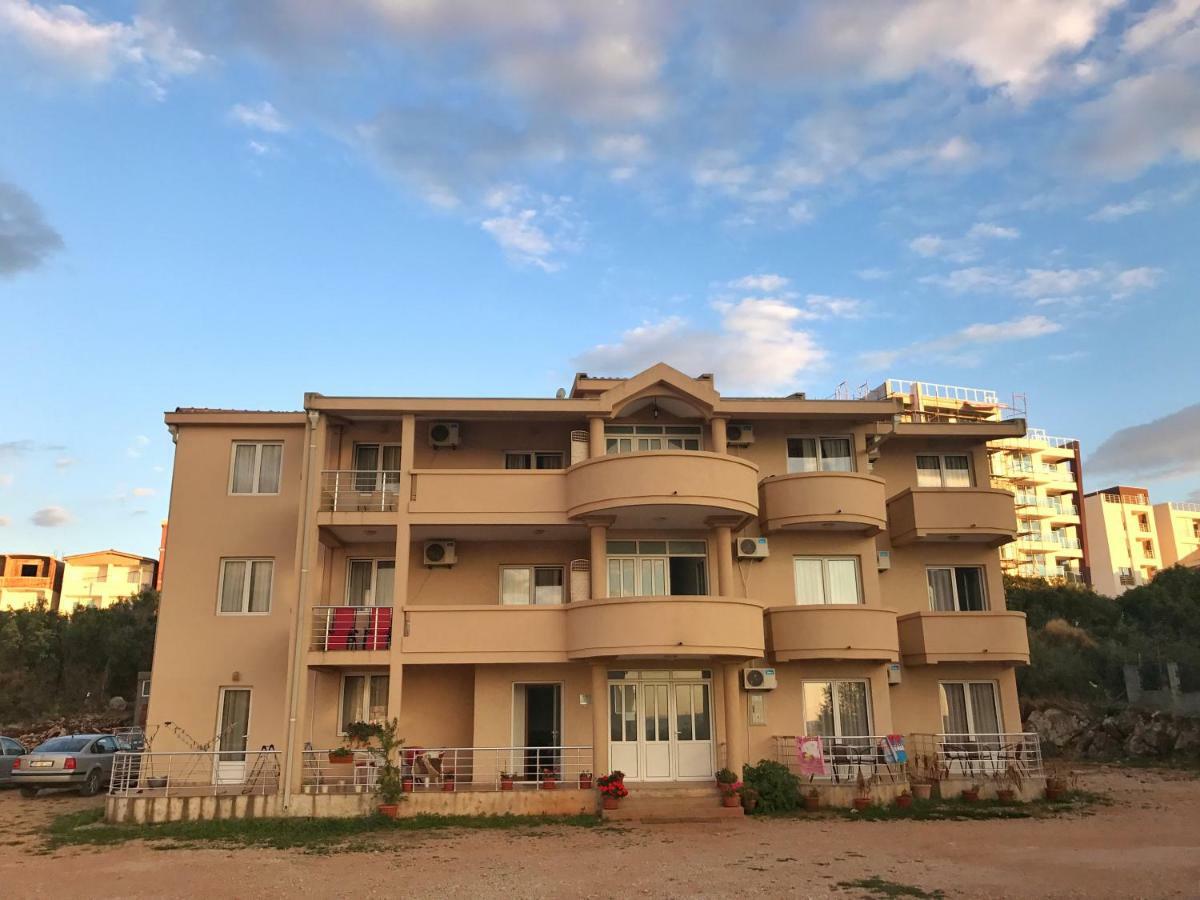 Apartmani Lasta 多布拉沃达 外观 照片